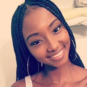 Meet your Posher, Victoria